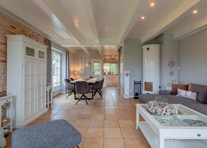 Semesterbostad Hues Leen *