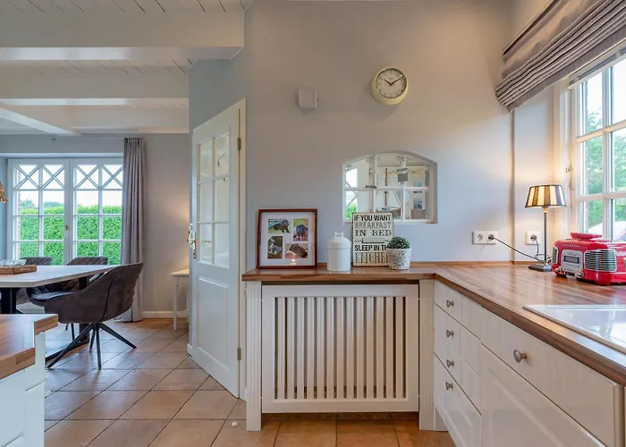 Semesterbostad Hues Leen Hedehusum